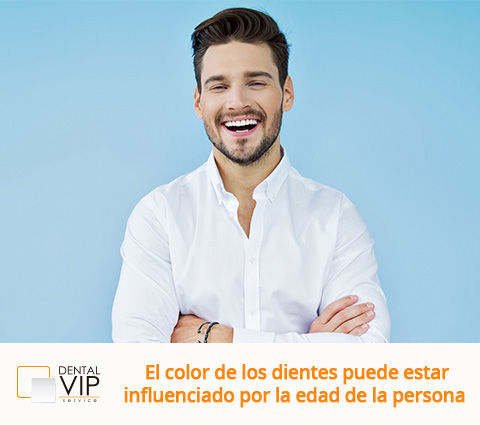 Sonrisa de hombre con blanqueamiento dental en Bogot